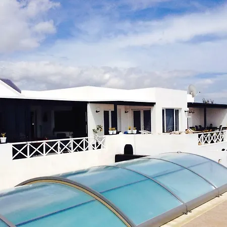 Los 5 Elementos Lanzarote 3* Guime