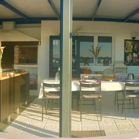 Los 5 Elementos Lanzarote Oda ve Kahvaltı